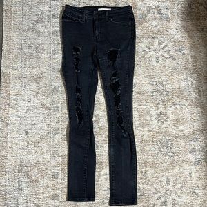 Levi's black skinny jeans